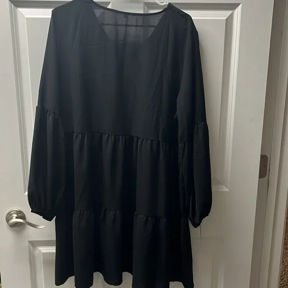 Black Long Sleeve Ruffle Dress - Picture 5 of 6